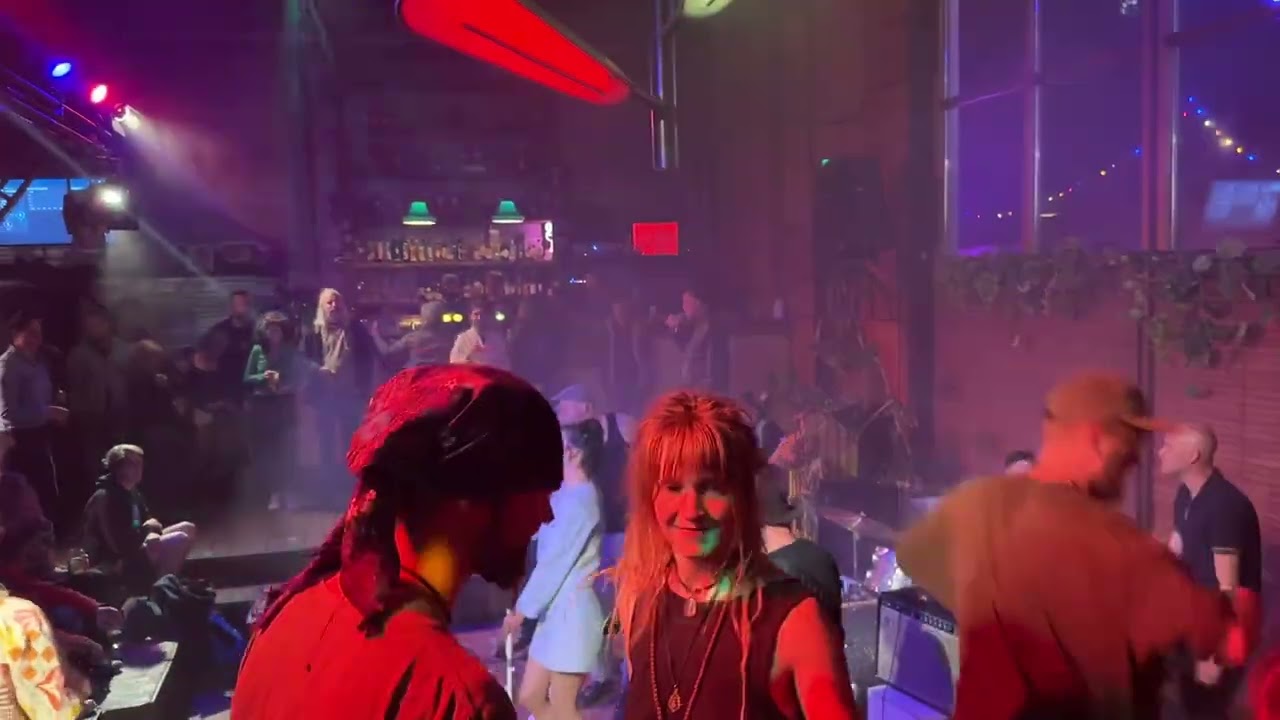 Boss Capone & Patsy - 'Here come the train' live 10-05-2025 EM2 Groningen