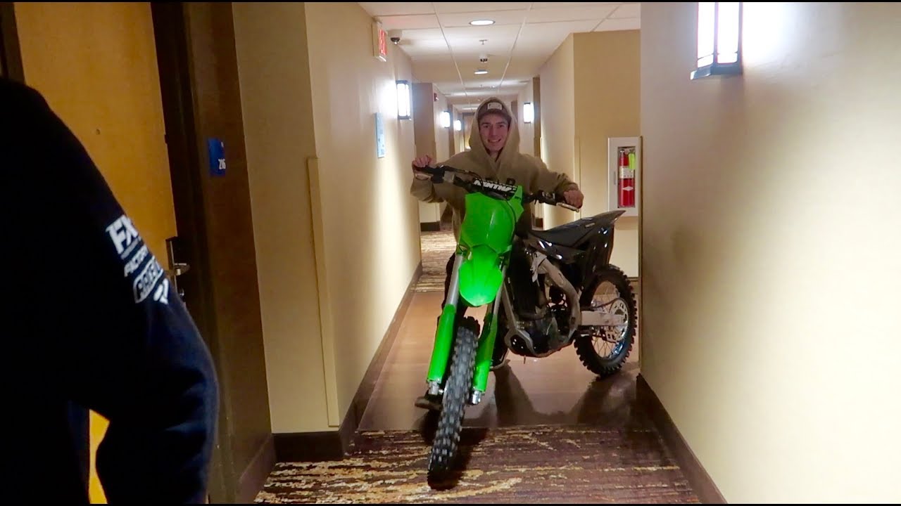 SNEAKING 3 DIRT BIKES IN OUR HOTEL ROOM! - YouTube