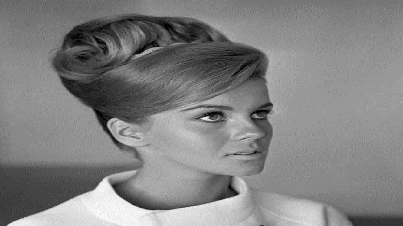 1960s Hairstyles – Top 10 Best Haircut of 60s era | 1960 hairstyles,  Vintage hairstyles, 1960s hair
