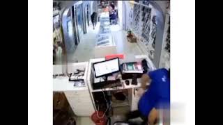 飼いならされていない雄牛: #インド　#牛　#怒っている雄牛 #珍しいイベント　#イベント　#インドコーディネーター　#インドコーディネート　#インド取材　#インドメディアコーディネーター screenshot 2