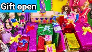 Birthday Gift opening🤩/எல்லாமே செமையா இருக்கு/Barbie show tamil