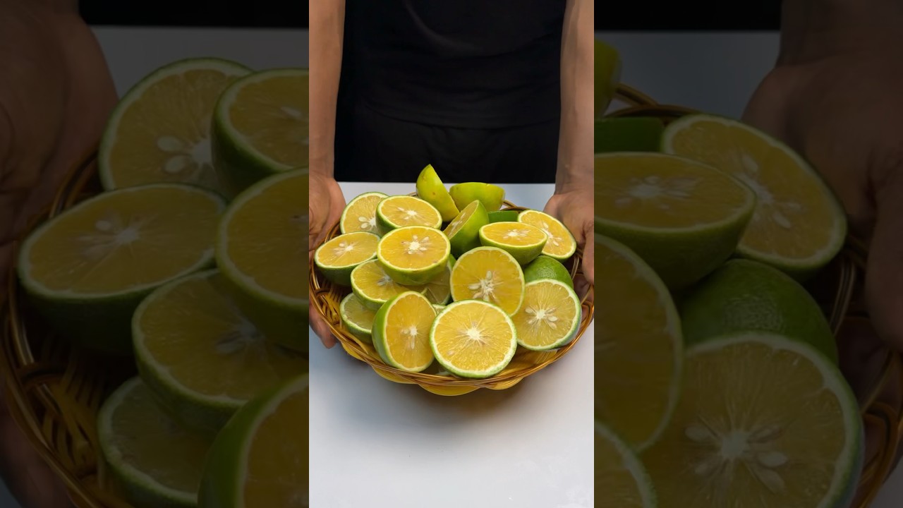 Healthy sweet lemon juice￼(Mosambi juice) 