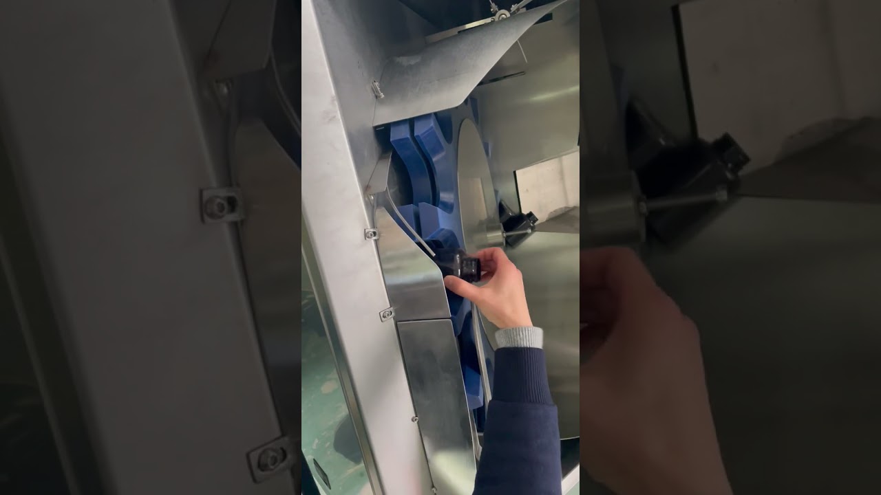 Demonstration of rejection function of Bottle Unscrambler