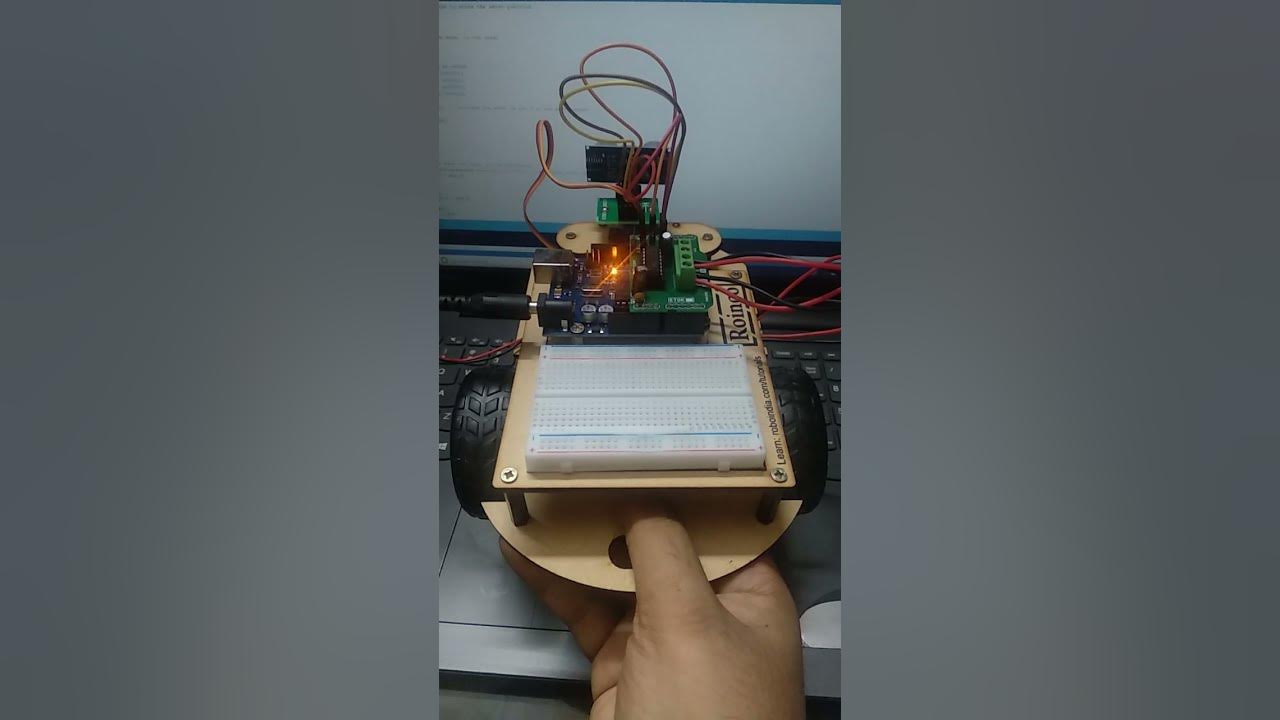 Model of Self driving car using Arduino microcontroller and ultrasonic ...