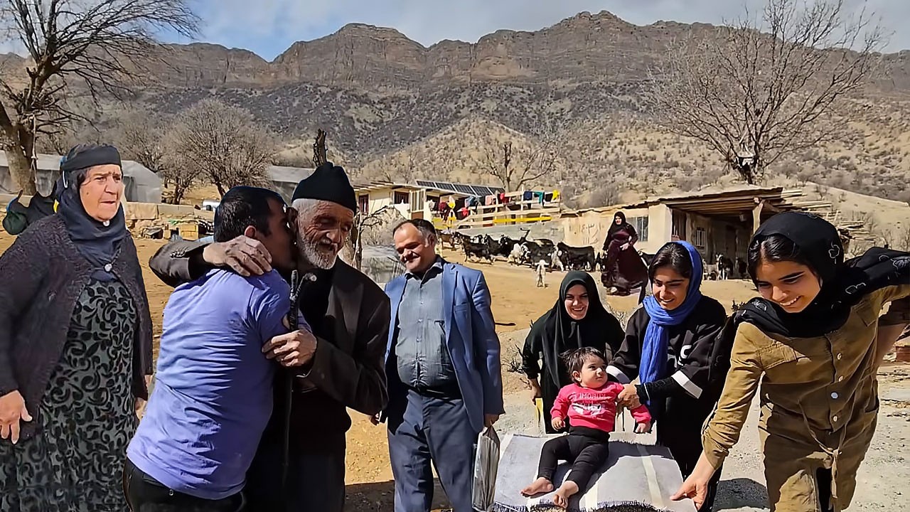 Grandma's friends on the farm and having an exciting day