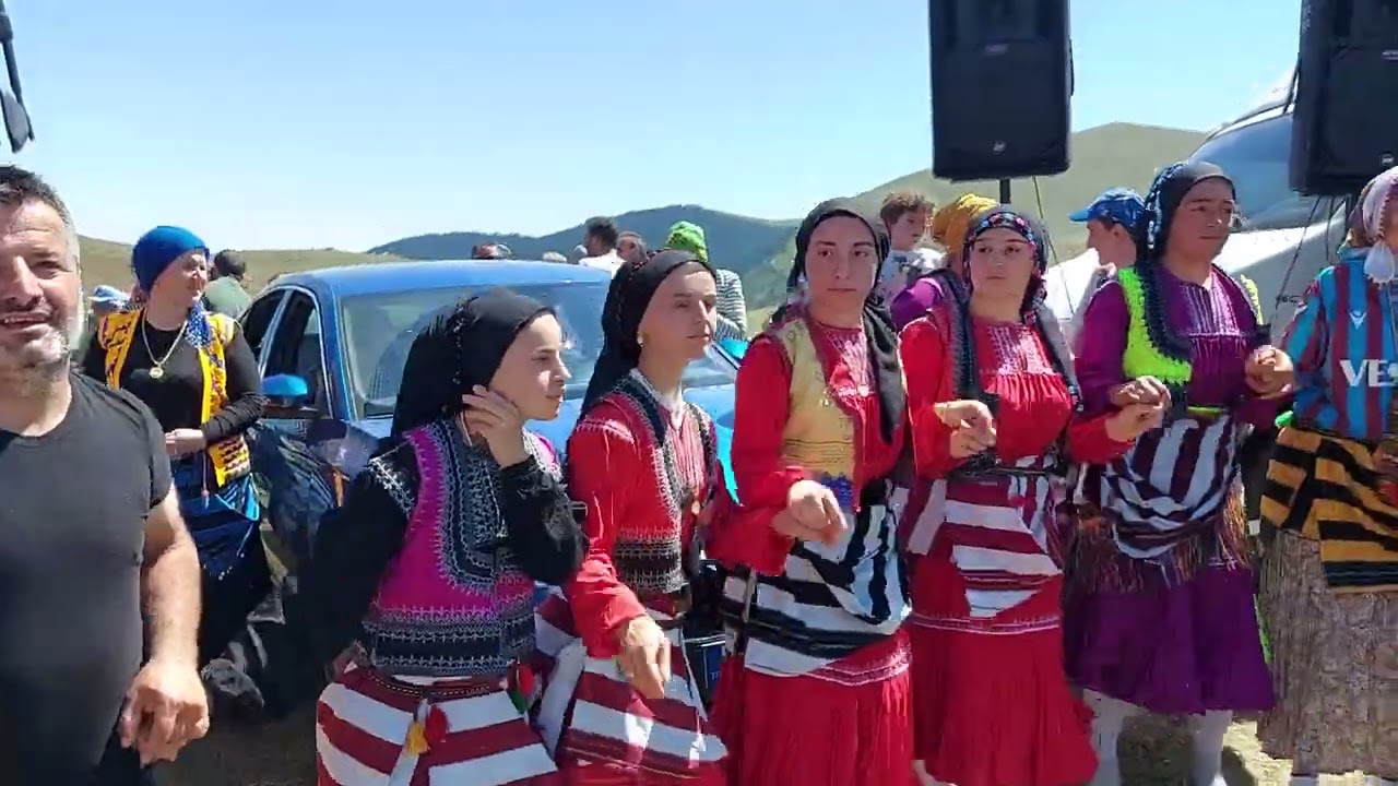 Honefter Yayla Şenliği Horon - Solist Rüştü Çavuş Kemençe Aslan Bülbül
