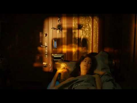 CHANEL NO.5 COMMERCIAL AVEC/WITH AUDREY TAUTOU / DIRECTED BY JEAN PIERRE JEUNET