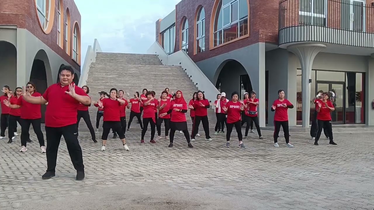 来来来我们过新年舞蹈, Mari kita dance Imlek bersama Instruktur Laoshi Defit di Batam 2026