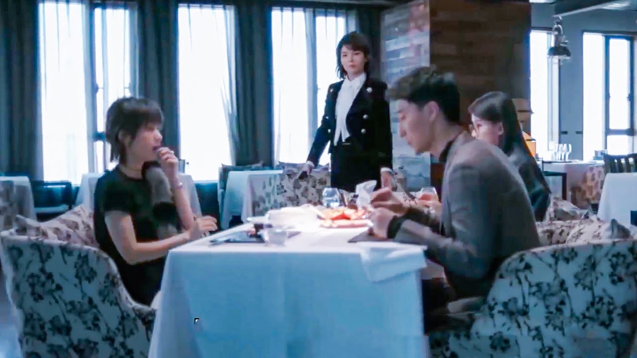 海歸男相親故意拽英文羞辱灰姑娘，哪料灰姑娘是英語天才，狠狠打他的臉！