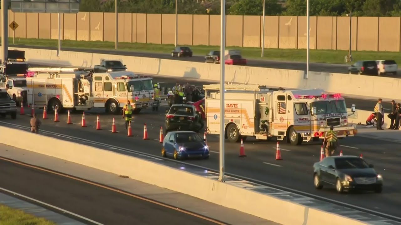 2 dead after crash involving multiple vehicles on I-75 in Davie - YouTube