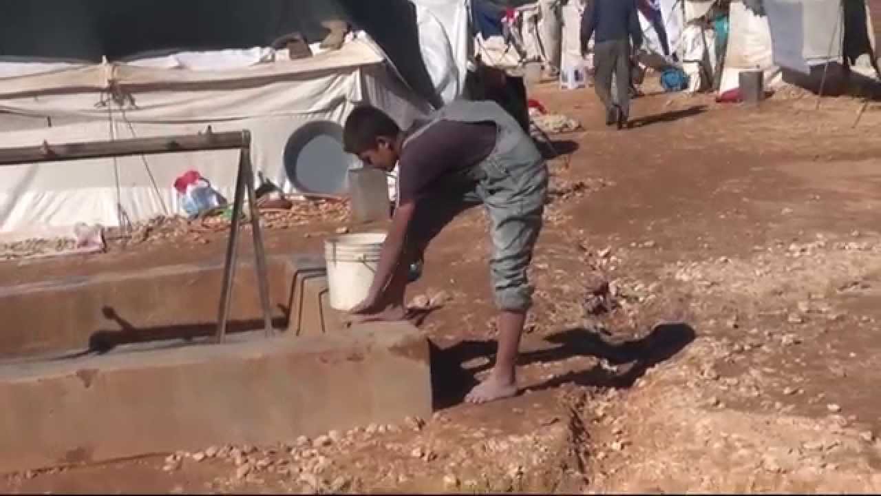 جولة في مخيم (الإيمان) المقام على الشريط الحدودي بين سوريا و تركيا. عرض على الجزيرة مباشر