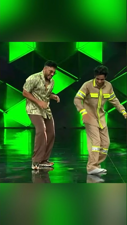 Hathyaar bas rakkha hai. Chalana nahi bhoola 🥷#raa #raftaar #indiasbestdancer