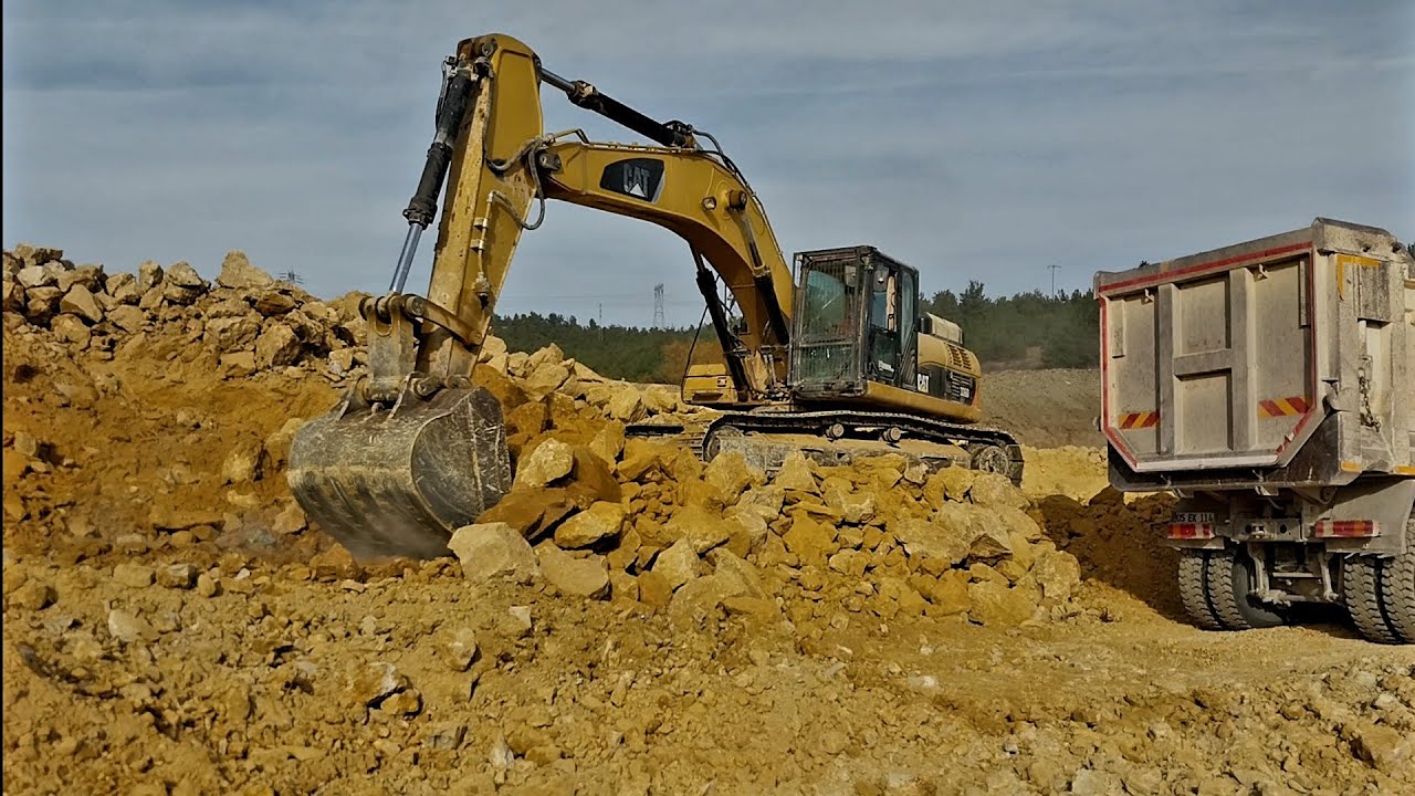 Cat kepçe kazı yapıyor #kepçe #cats #kepçevideoları #cat #catvideos #kep1er #kepce   #keşfet #jcb 