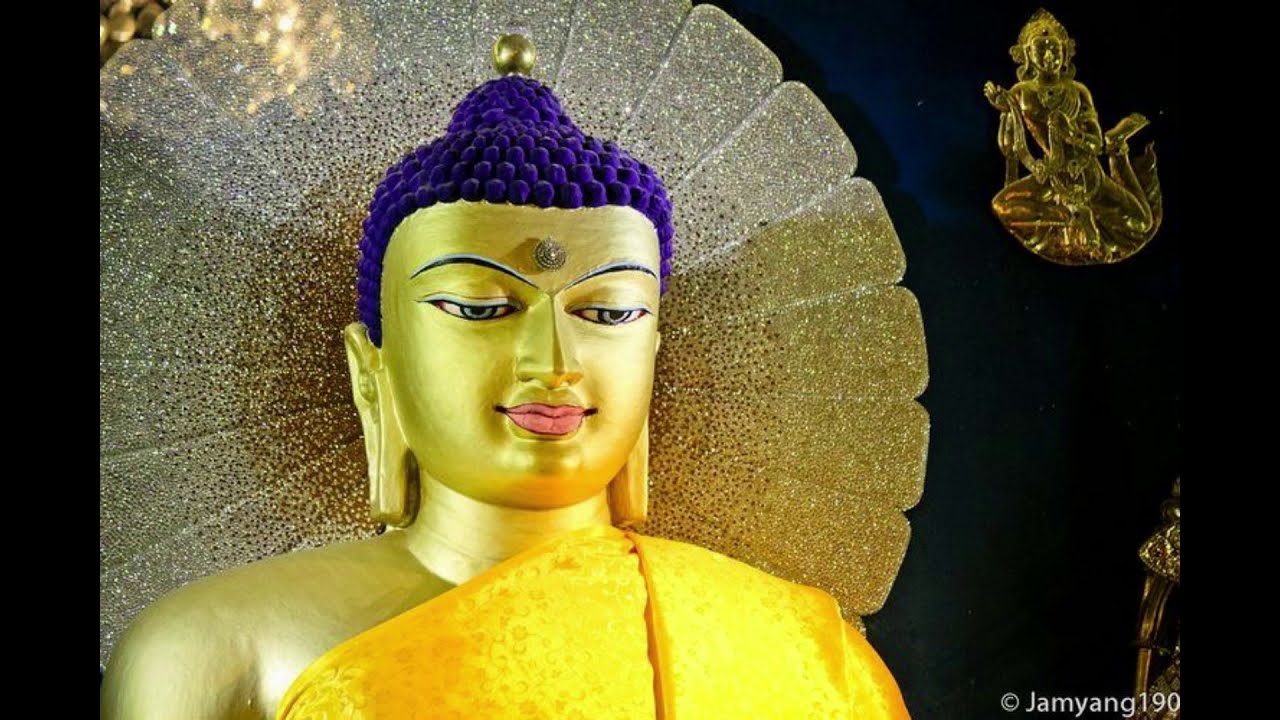 Тест будды. Будда Шакьямуни Бодхгая. Статуя Будды Махабодхи. Будда Шакьямуни портрет. Будда Бомиён.