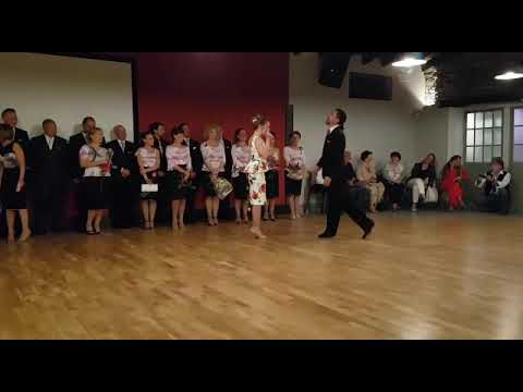 Vídeo: Tango Argentino: Ensinando Paciência