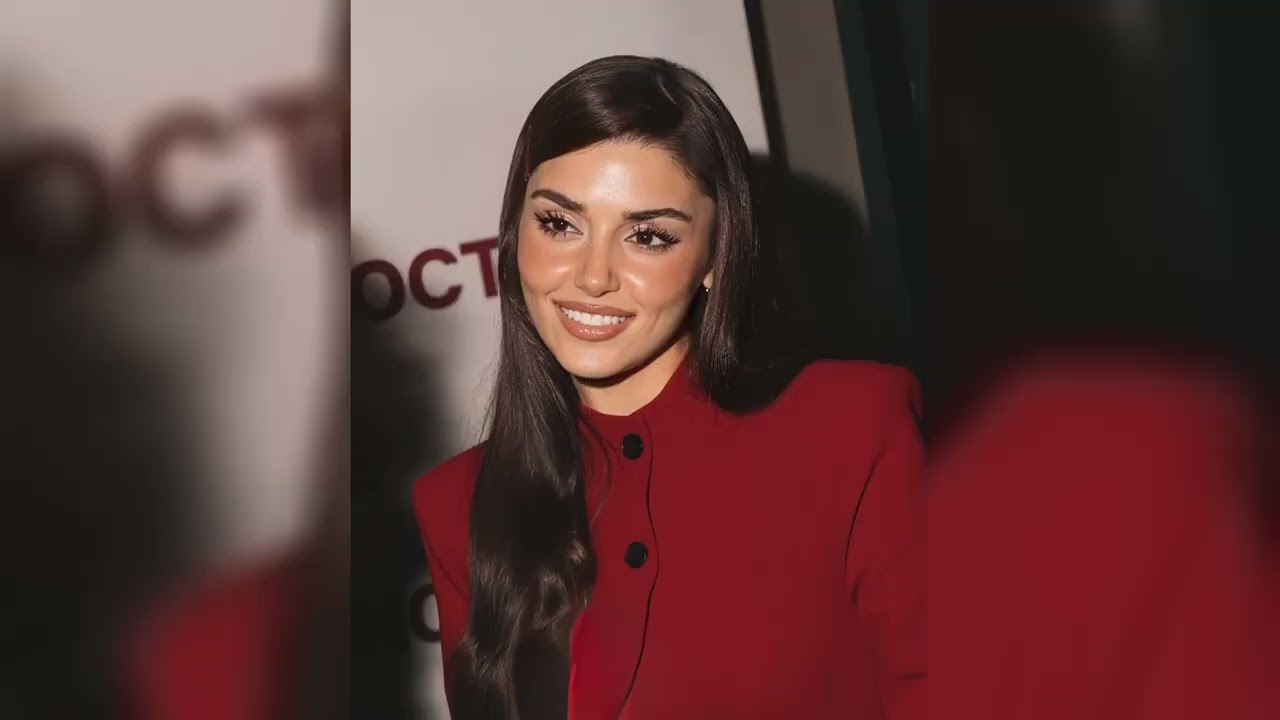 Все взгляды были прикованы к Ханде Эрчел в Париже, но ее туфли вызвали фурор!