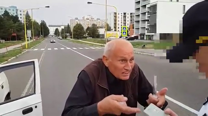 Policajti zastavili nahnevaného dôchodcu