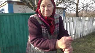 картинка: Хутір Козорізи, Черкаська область. Було 67 дворів, а зараз живе лише одна людина. Завітали в гості