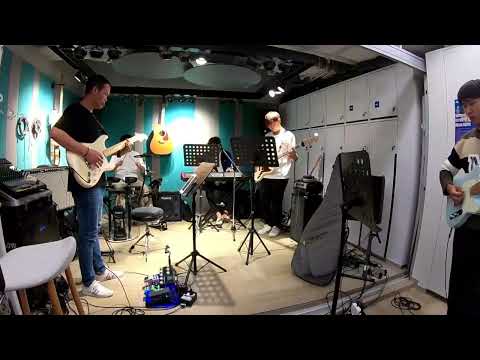 ซุ่มซ้อม : ถ้าคิดถึงเธอมากกว่านี้ - PIMTHITIII | Band Live Session