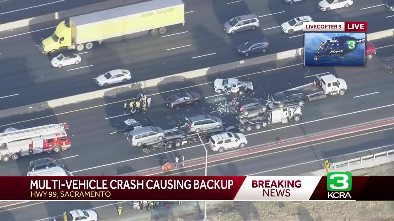 Multi-vehicle crash causes delays on Highway 99 in Sacramento - YouTube