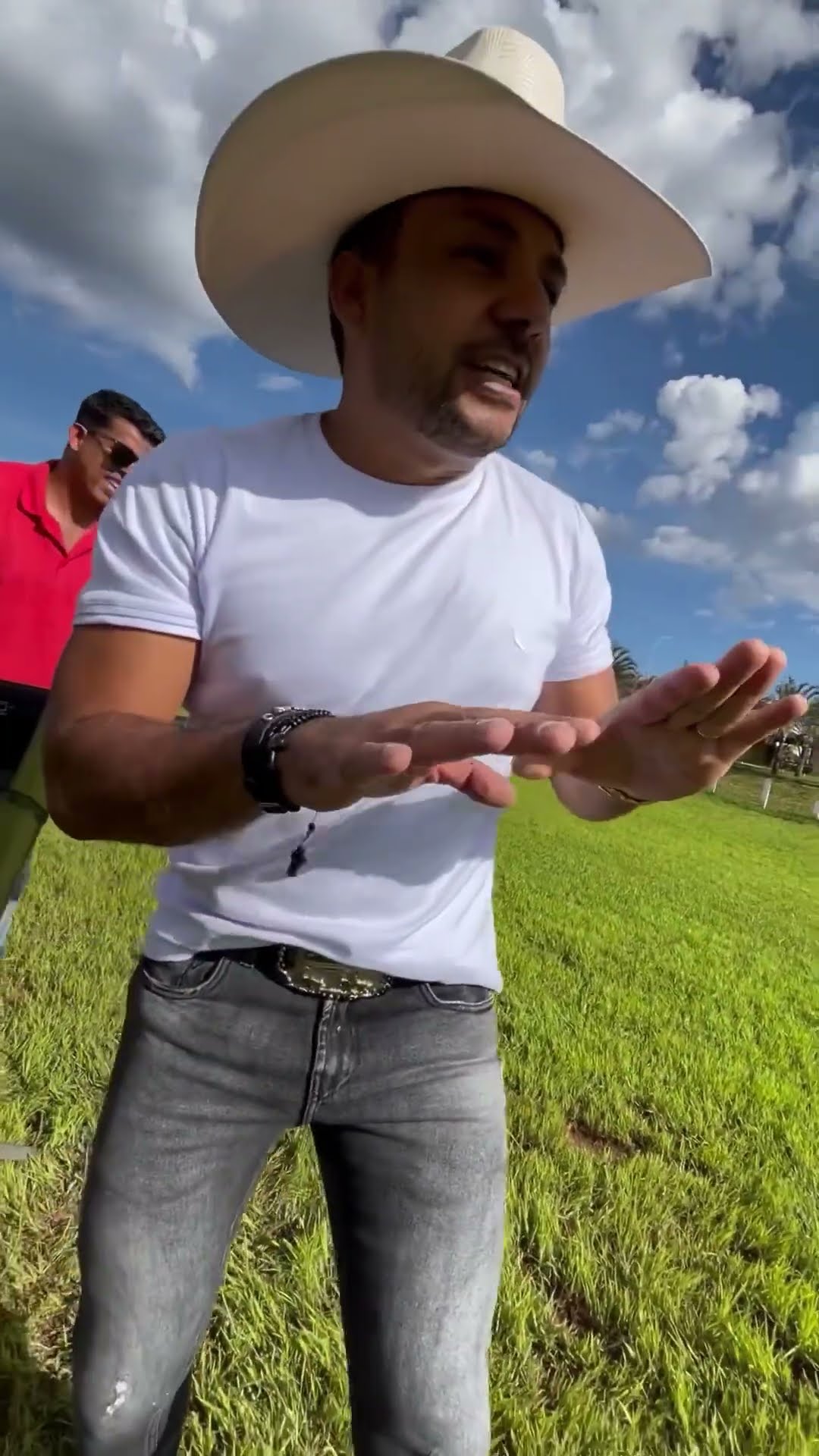 Essa aqui é sucesso com leãozinho e o seu filho a mulherada já chegou pra dançar #boanoiteee
