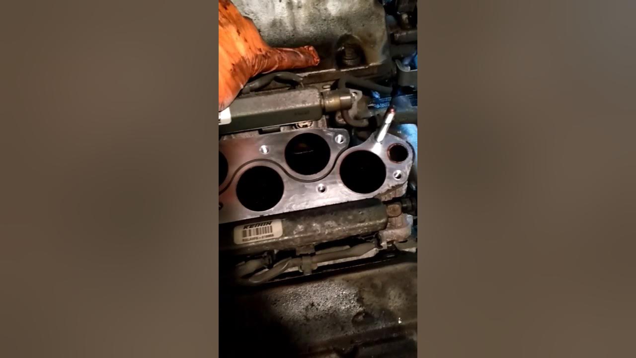 Change valve cover gaskets - YouTube