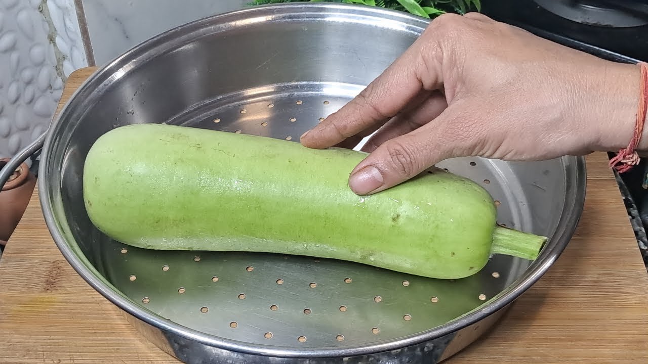 1/2 ಸೋರೆಕಾಯಿ(Sorekayi)ಇದ್ರೆ ಸಾಕು👉ನೀರಿಲ್ಲದೆ 5ನಿಮಿಷದಲ್ಲಿಈ ಅಡುಗೆ ಮಾಡಿ😋2 ರೊಟ್ಟಿ ತಿನ್ನೊರು 8ರೊಟ್ಟಿ ತಿಂತಾರೆ