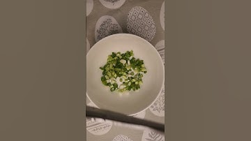 #cutting green onions with scissors#Easy,right?#shorts