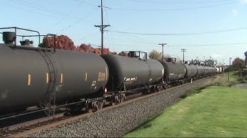 BNSF 4890 with an NS