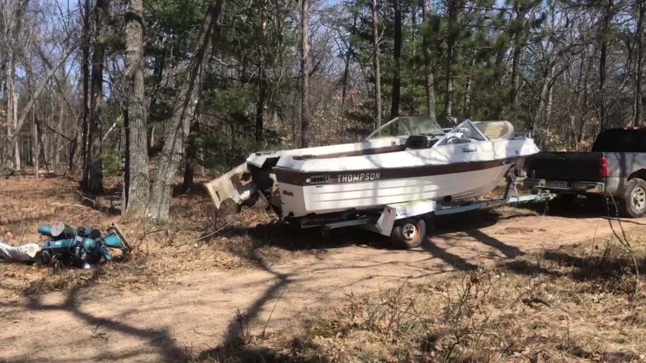How to remove a boat motor redneck style YouTube