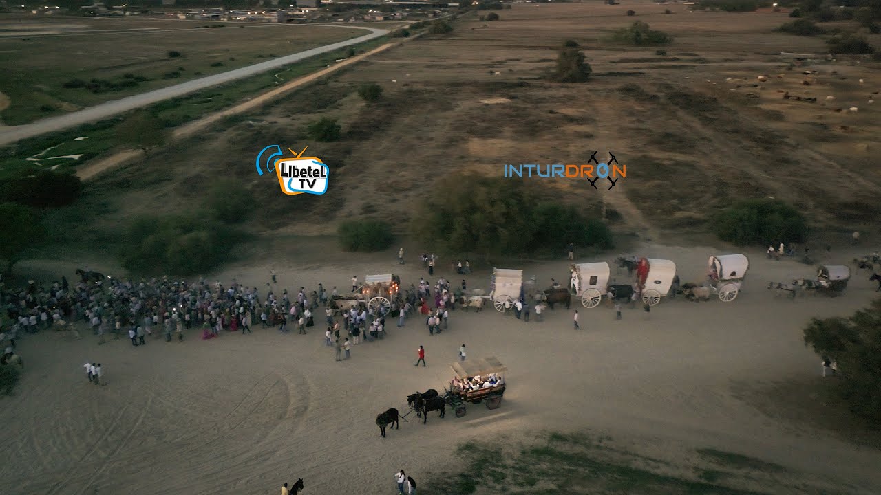 Entrada a vista de dron por el Puente del Ajolí. 375 años caminando a tu lado I Hdad. Rocío Pilas