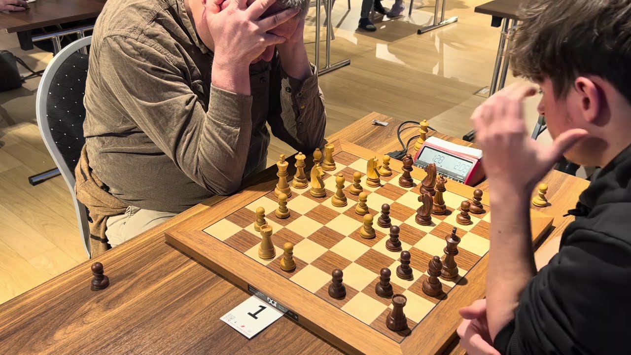 Spectacular game! | GM Alexei Shirov - Dmitrijs Lisovskis | Blitz chess