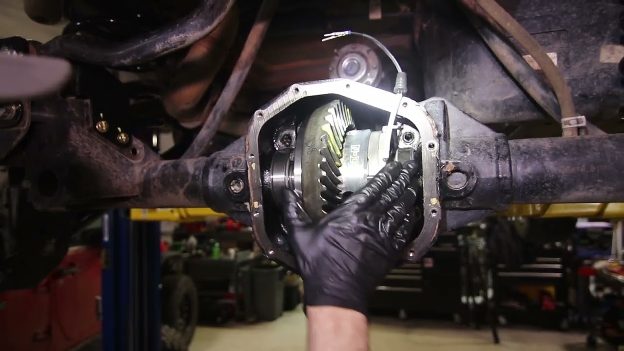 Trail Jeeps + Eaton E-Locker + JL Sahara