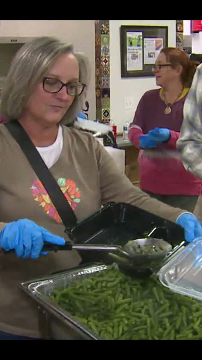 “Mr. Thanksgiving” marks more than 50 years of meals and community in the Quad Cities