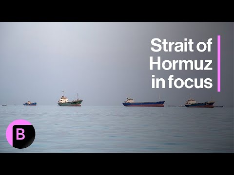 US Awaits Iran Response on Talks as Hormuz Remains Shut