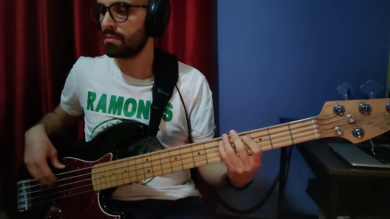 IL VITELLO DAI PIEDI DI BALSA -  Elio e le Storie Tese - bass cover