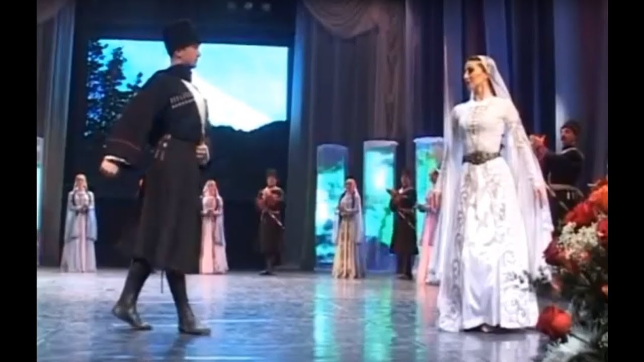 Ансамбль танца «Кабардинка». «Чеченский танец» Дикалу Музакаев - YouTube