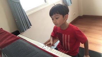 Little bird from Alfred by Lukey