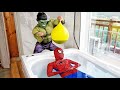 Spider Man Hulk İn The Pool BALLOON in COCA Cola PRANK!