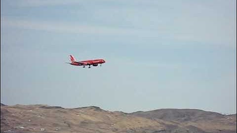 Boeing 757 Approach to Narsarsuaq