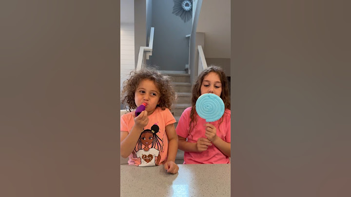 Lipstick 💄 lollipop prank on cute sister 😂🤣🍭🥰 #shorts