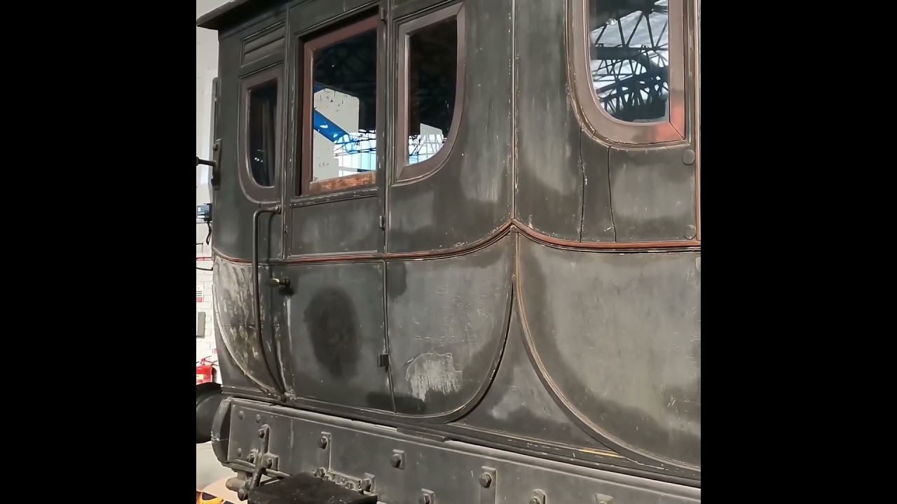 Back in Time: Exploring the Historic Eastern Counties Railway Coach!