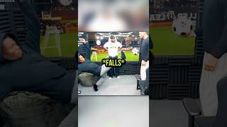 Davis Is So Unathletic