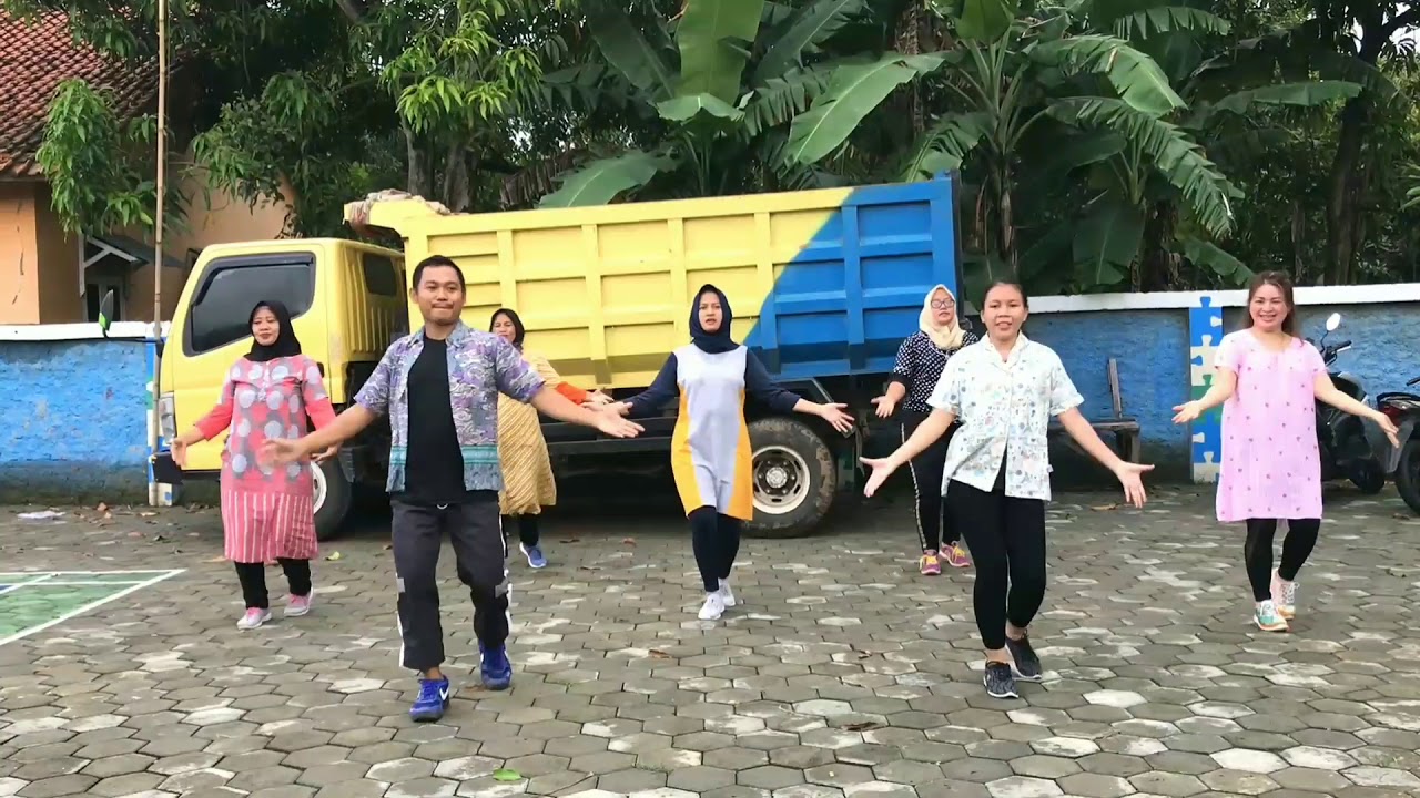 #wartiyem #senamkreasi #viral #versi2 WARTIYEM | by wa kancil ft wa koslet | senam kreasi viral 2021
