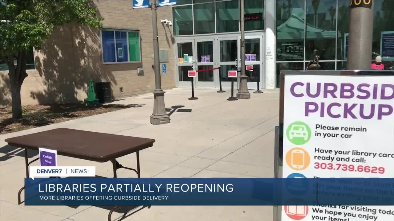 More libraries are offering curbside pickup - YouTube
