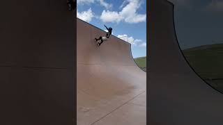 Bont Parkstars with Sunlite plates!! #rollerskating #skatepark #flip #skate 