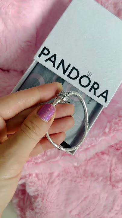 New Pandora Bracelet! A lovely gift from my friend 🧚🏻‍♀️🛍️✨ #pandorajewelry #pandorabracelet