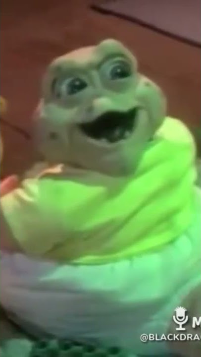 DINOSAUR (WHERE MY DAM POPSICLES)!! MADLIPZ VOICEOVER SHORT #dinosaur #madlipz #voiceover #scary