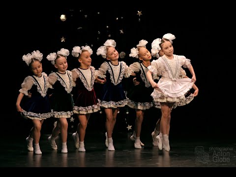 «ДЕТСКАЯ ПОЛЬКА», Ансамбль 'Школьные годы'. 'CHILDREN'S POLCKA', Ensemble 'School Years'.