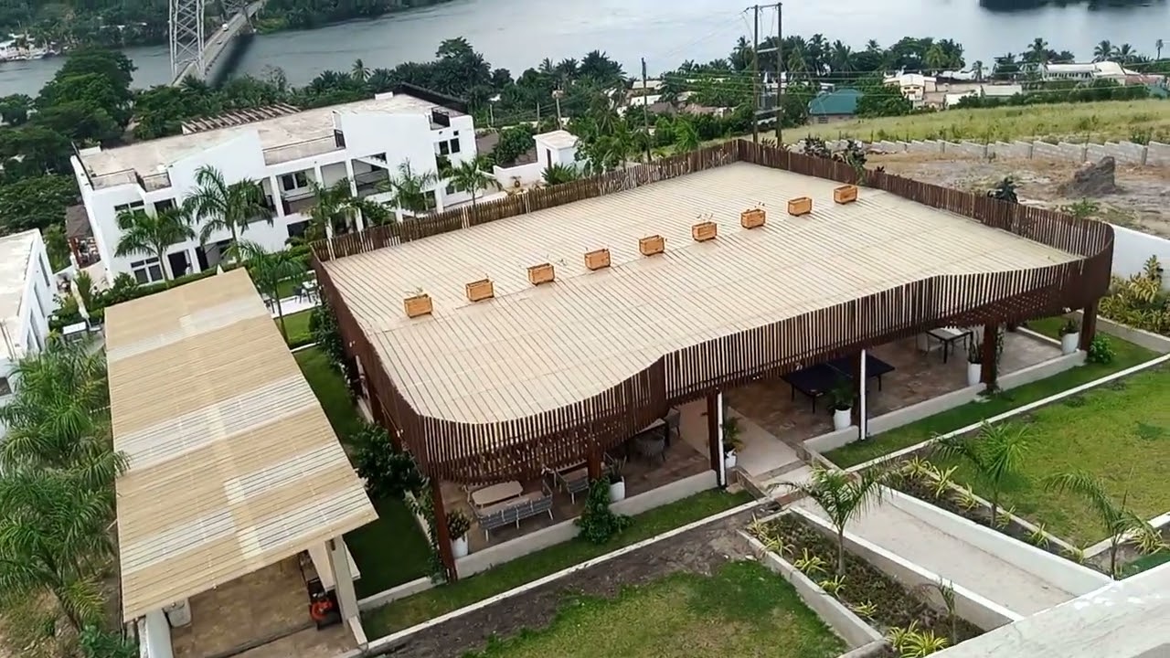 The bridge view resort